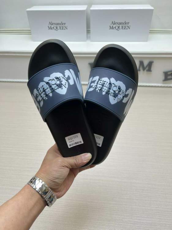 Picture of Alexander McQueen Shoes _SKUAlexanderMcQueensz36-45mnw0305480